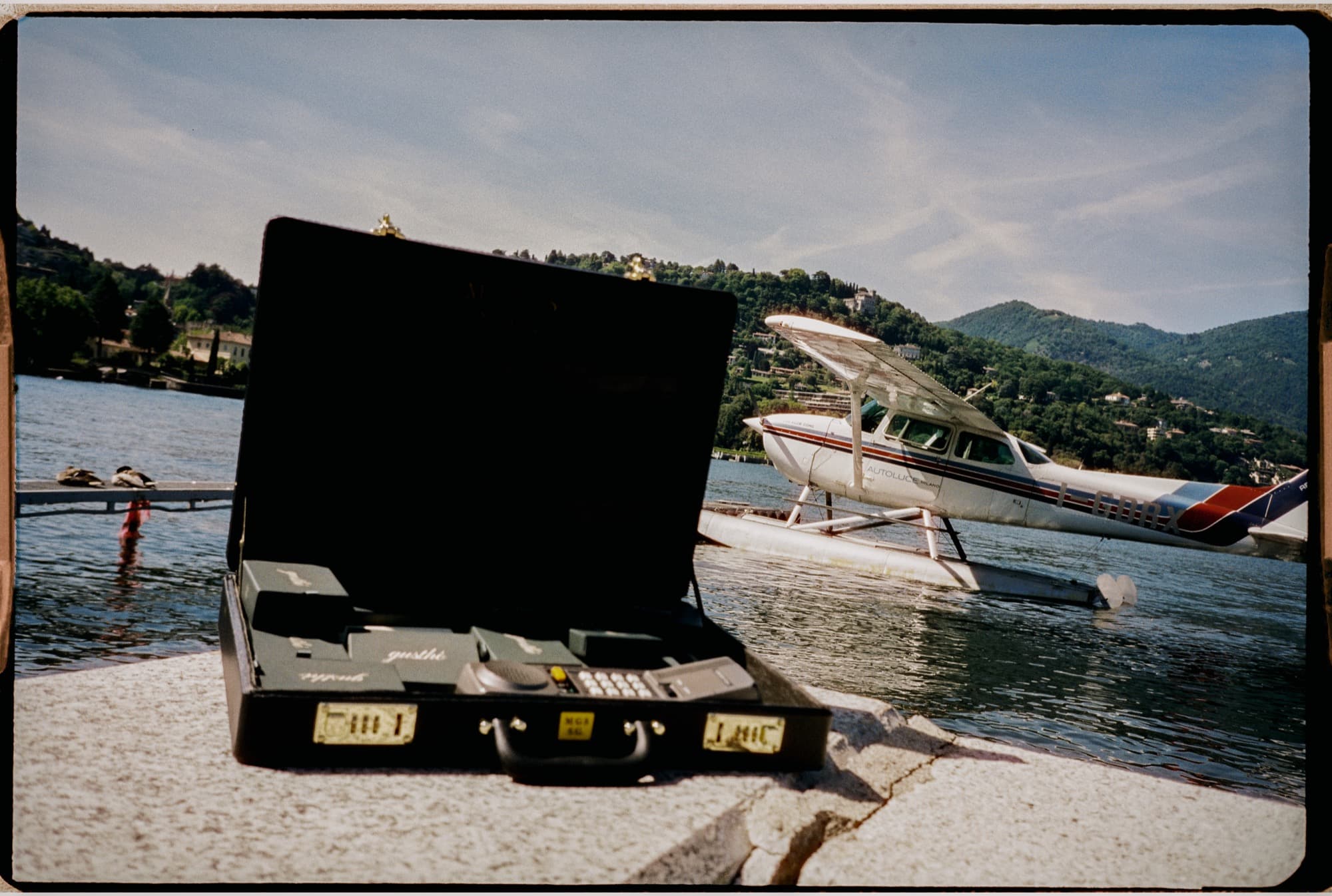 Como Selection production frame
